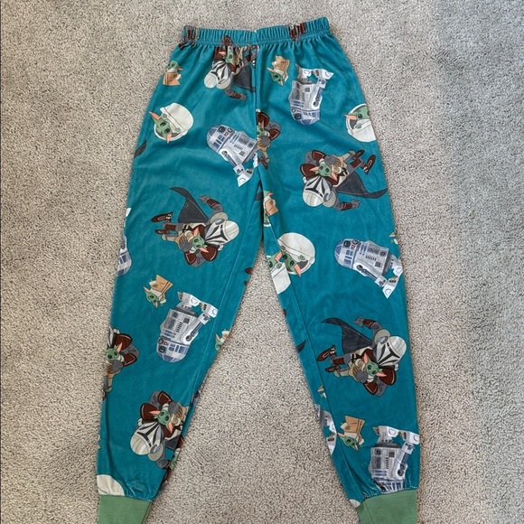 Star Wars R2-D2, Baby Yoda Kids Long Sleeve PJ’s Size 8 - Picture 5 of 7